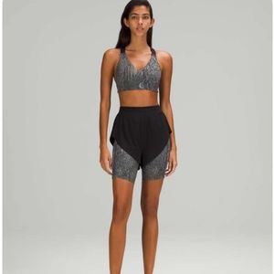 NWOT Lululemon LAB Run Short 8inch w/pocket, Size 4